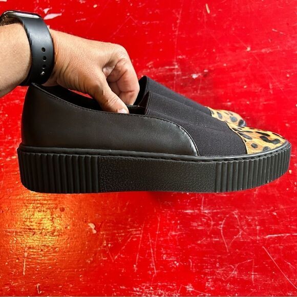 Lori Goldstein | Animal Print Black Leather Platform Sneakers - Picture 2 of 9